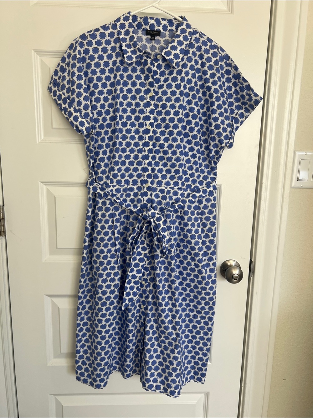 Talbots Blue and White Printed waist 18, arm 9 and from one armpit to the other